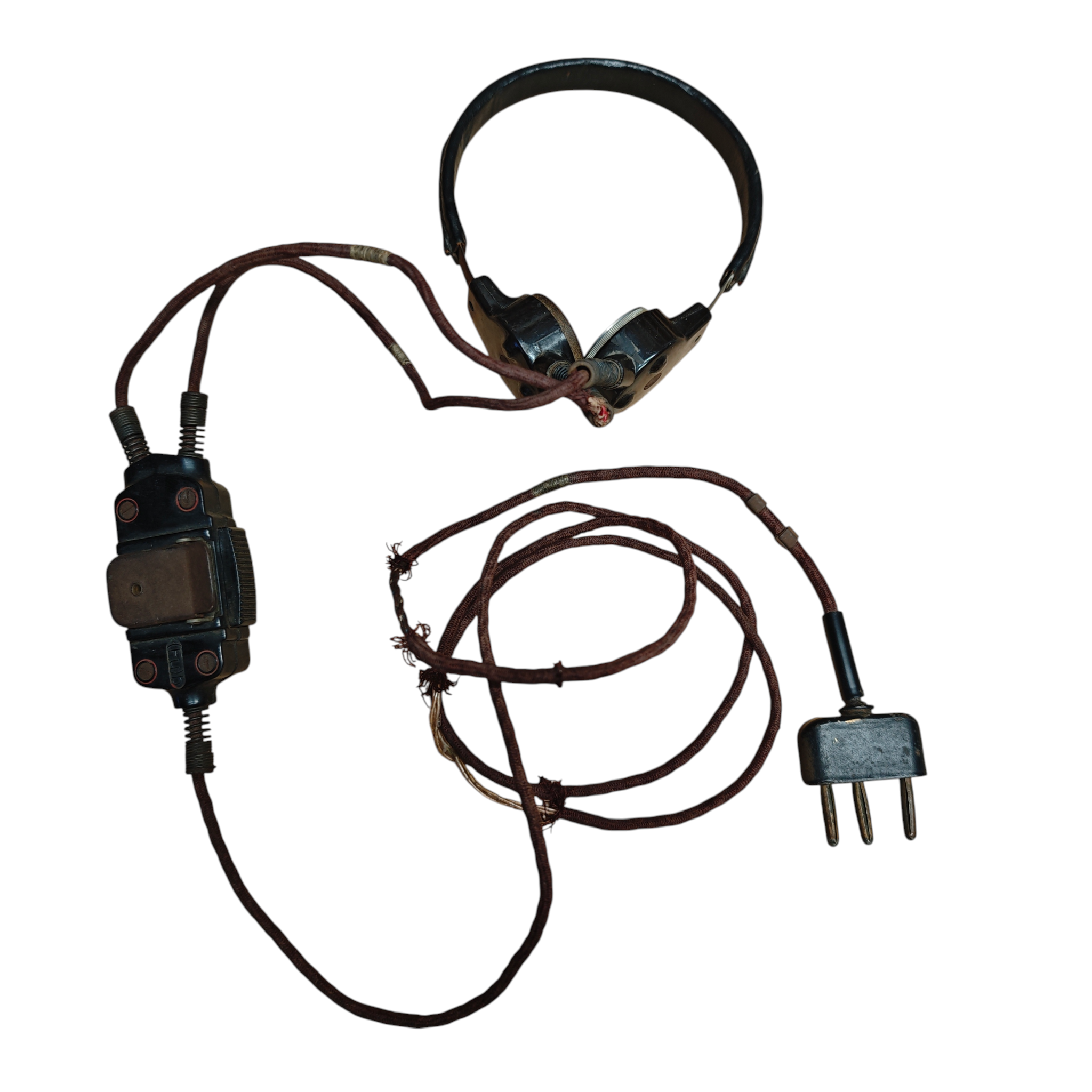 MVIMG_20260213_163617-Photoroom Wehrmacht Kehlkopfmikrofon (Fu)b Funk Umschalter dreipoliger Stecker Luftwaffe Heer 2WK WW2 – Bild 1